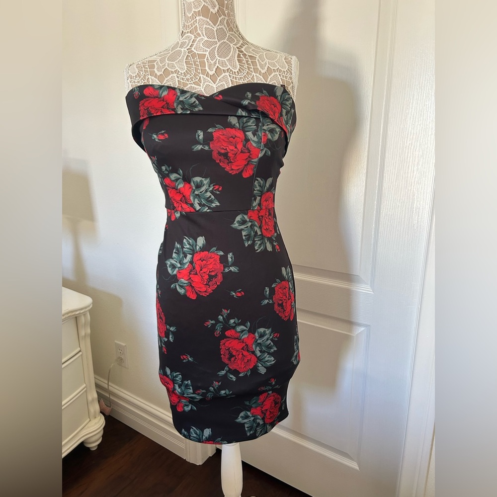 Charlotte Russe | Off The Shoulder Rose Dress